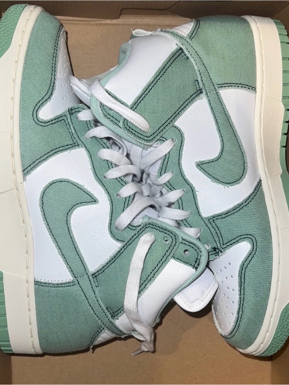Nike High-Top Sneakers in Mint Green and White